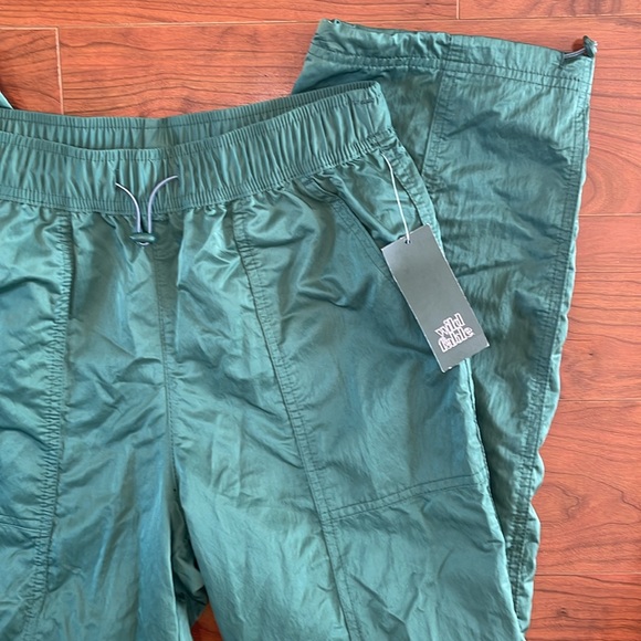 NWT Wild Fable Green Parachute Ripcord Straight Leg Pants - Picture 2 of 9